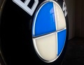 DT: Illuminated BMW Sign