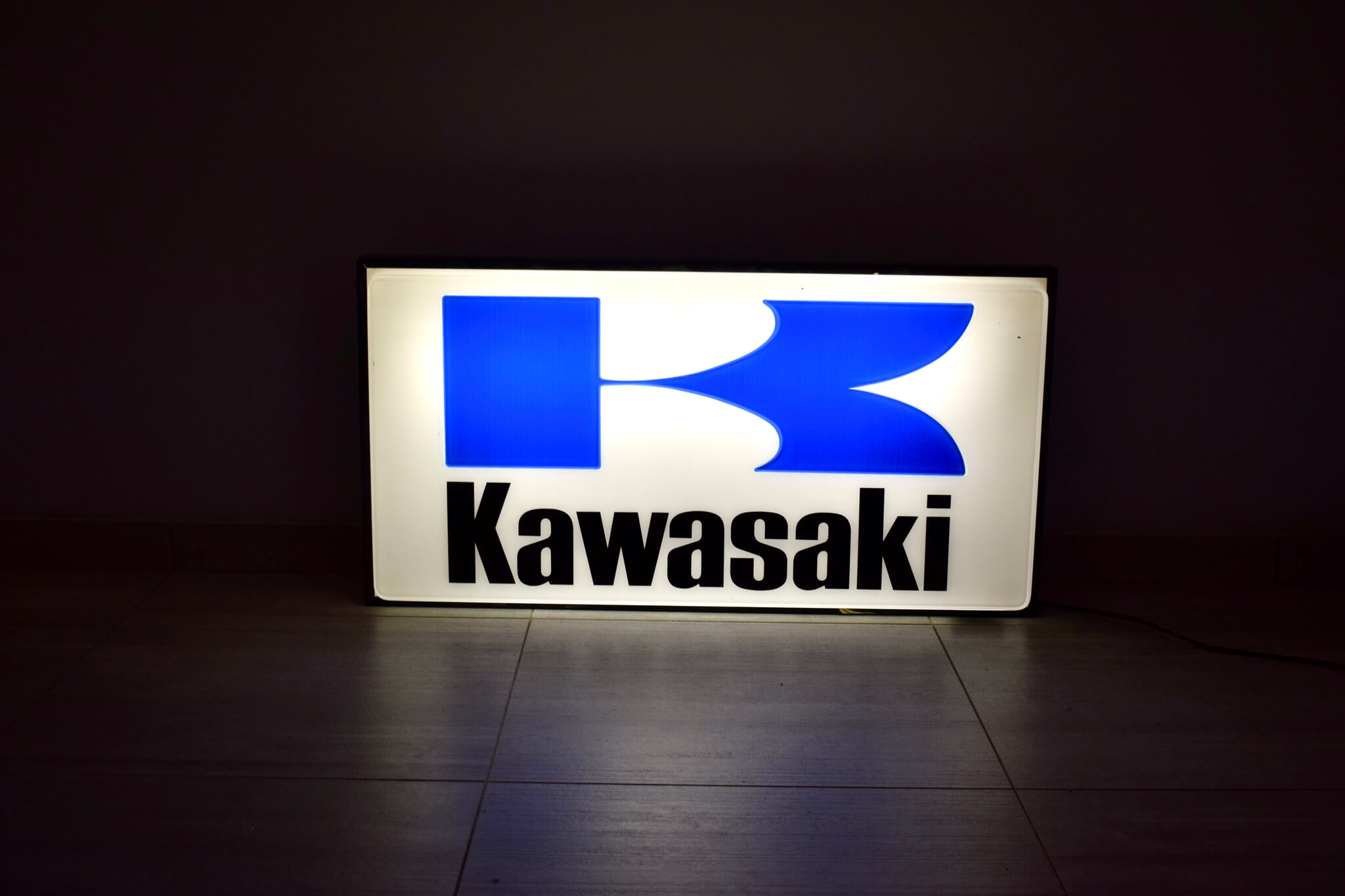 How to draw the Kawasaki logo - YouTube