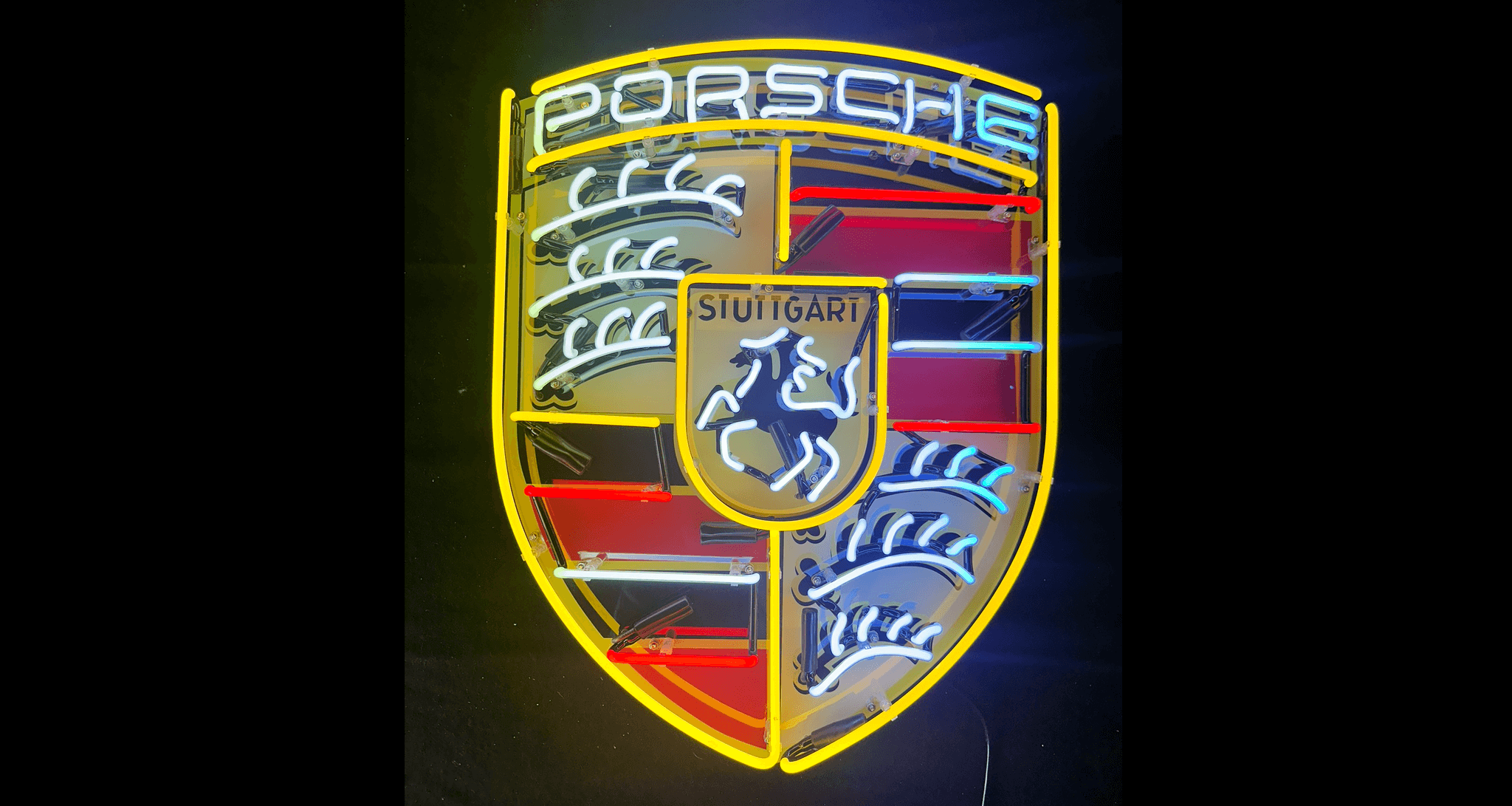 DT: Brand New Illuminated Porsche Neon Crest