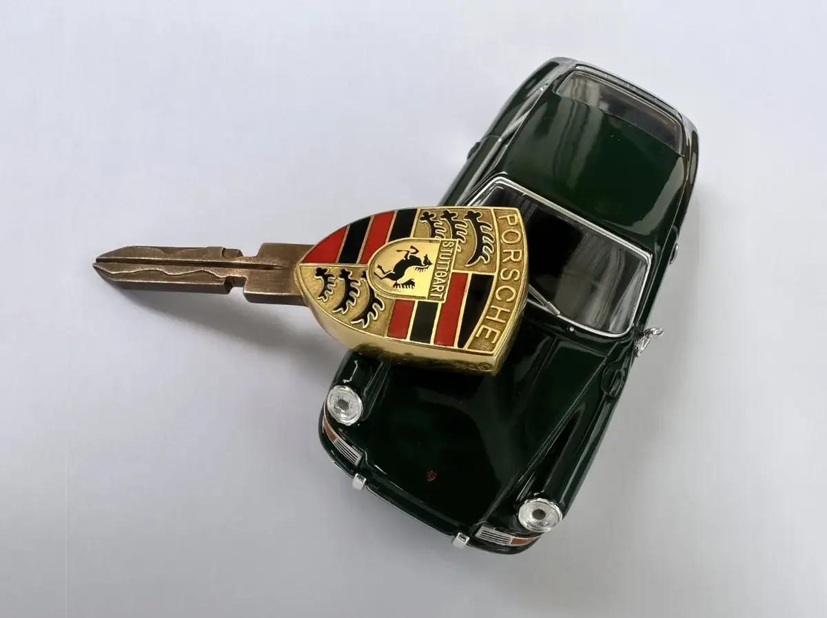  Porsche Solid Gold Key