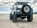 DT: 1984 Land Rover Defender 90 "Beach Runner" SEMA Build