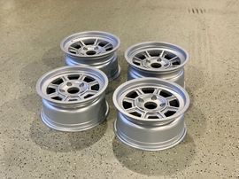 15" Staggered PAG Group-4 Wheels (Silver)