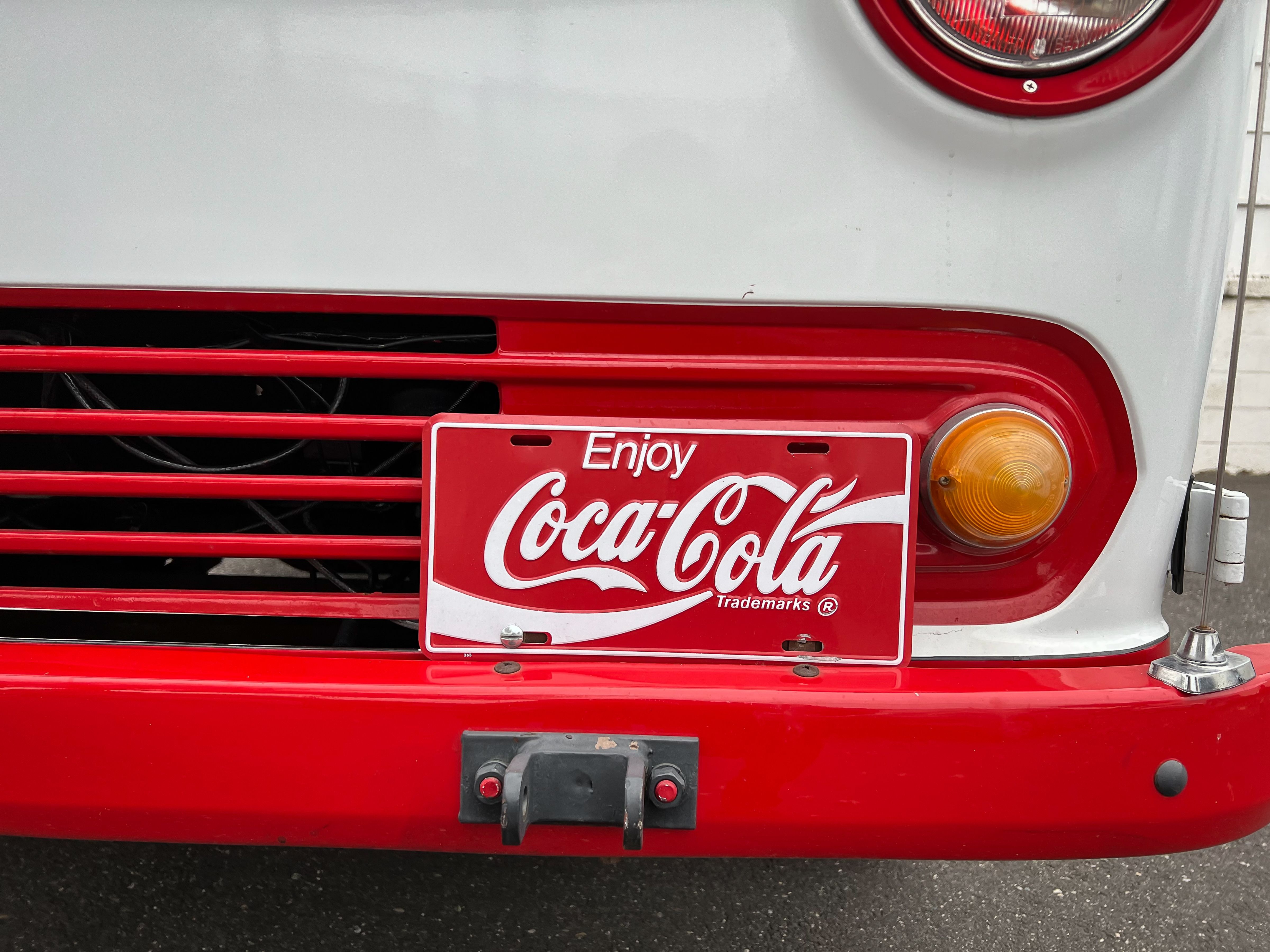 1965 GMC Coca-Cola Handi-Van