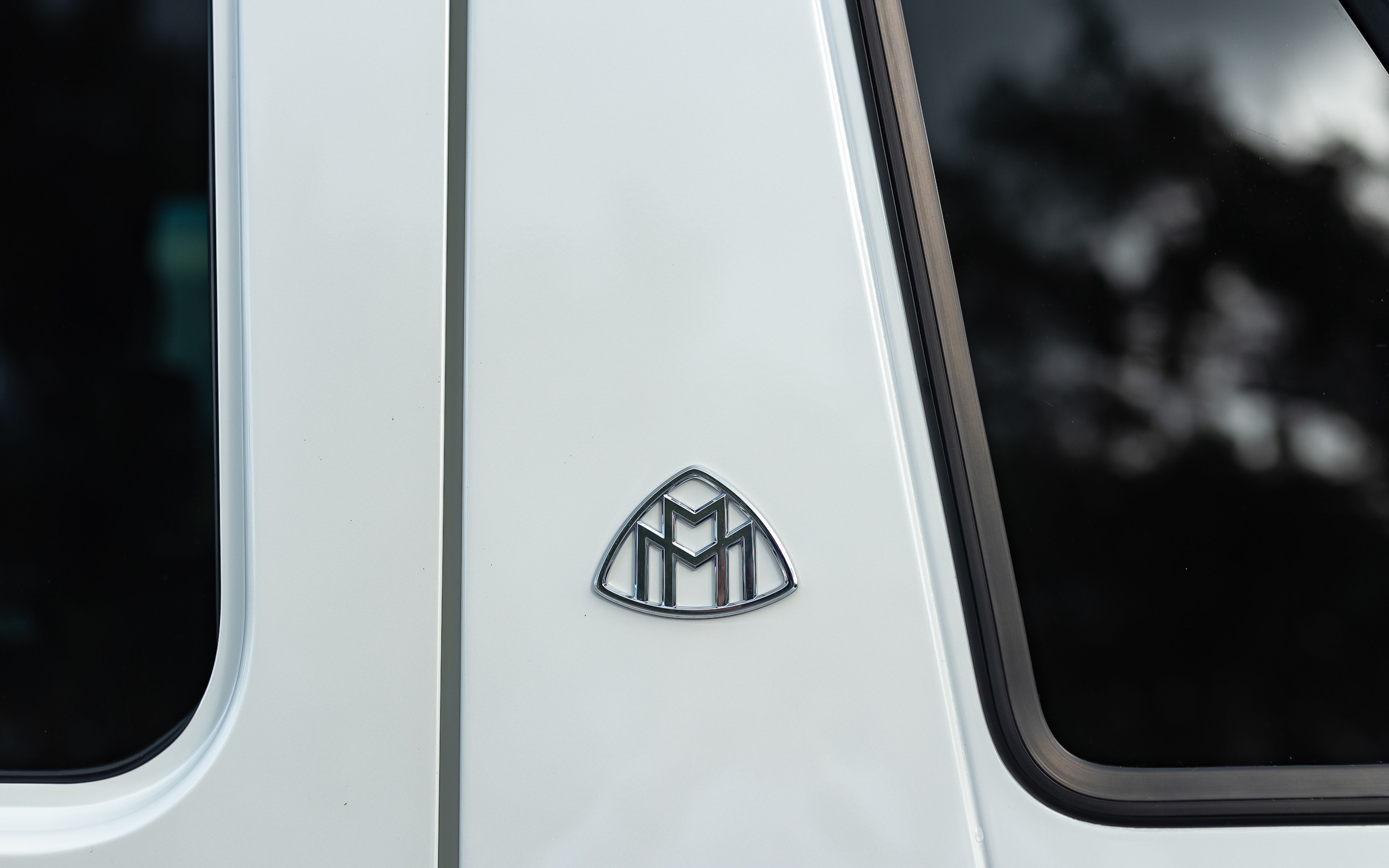 400-Mile 2018 Mercedes-Maybach G650 Landaulet 1 of 99