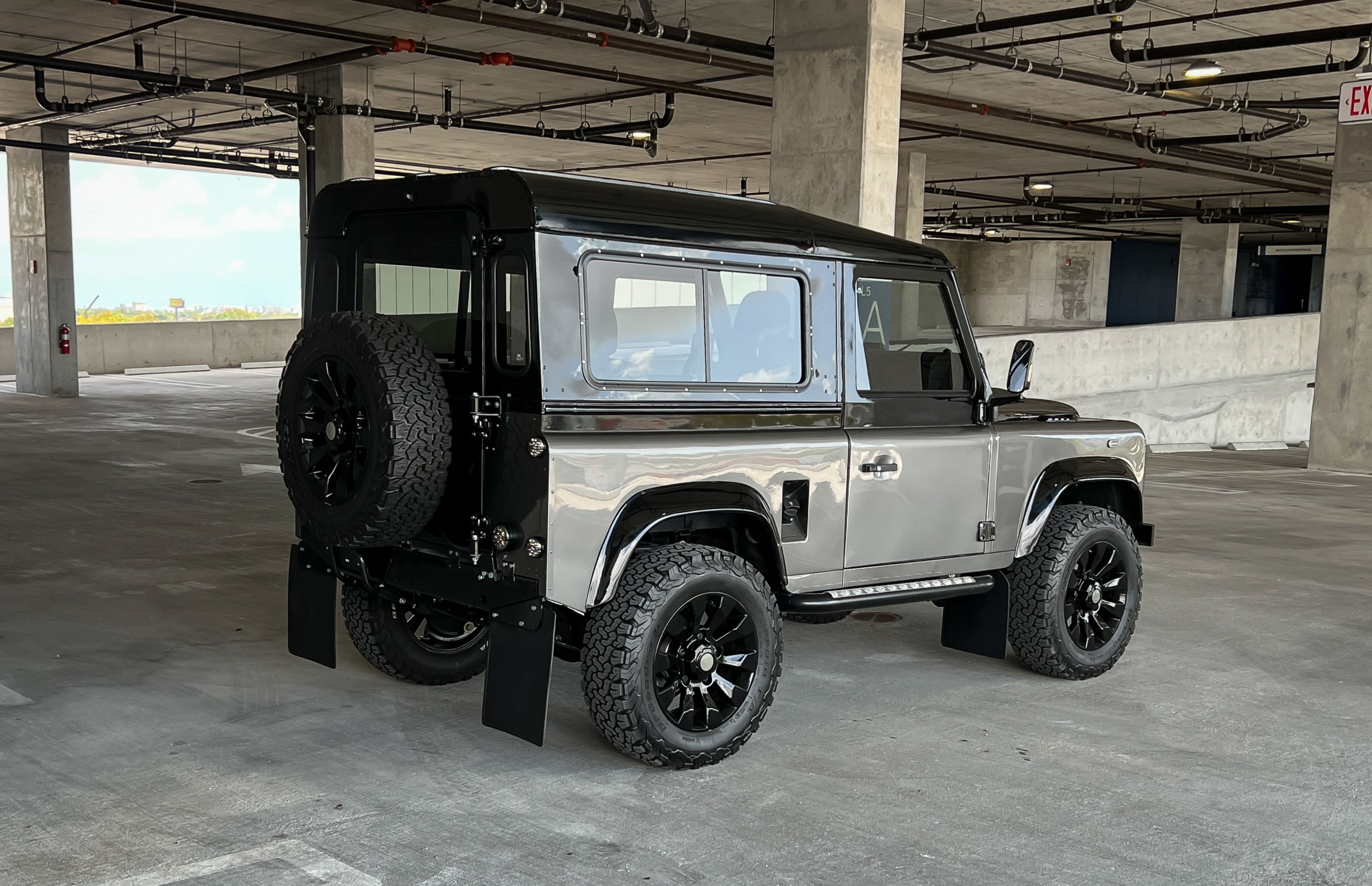 1991 Land Rover Defender 90 Modified