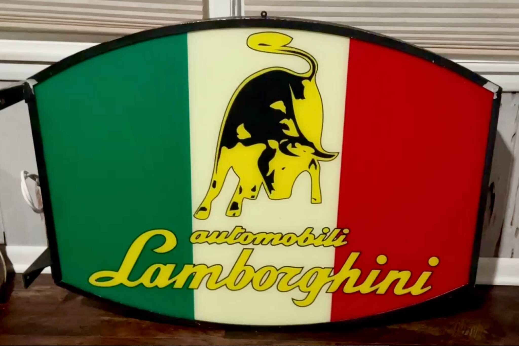 DT: Illuminated Double-sided Lamborghini Sign (43 1/2" x 29" x 3 1/8")