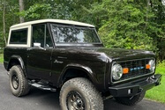 1972 Ford Bronco Wagon 302 5-Speed