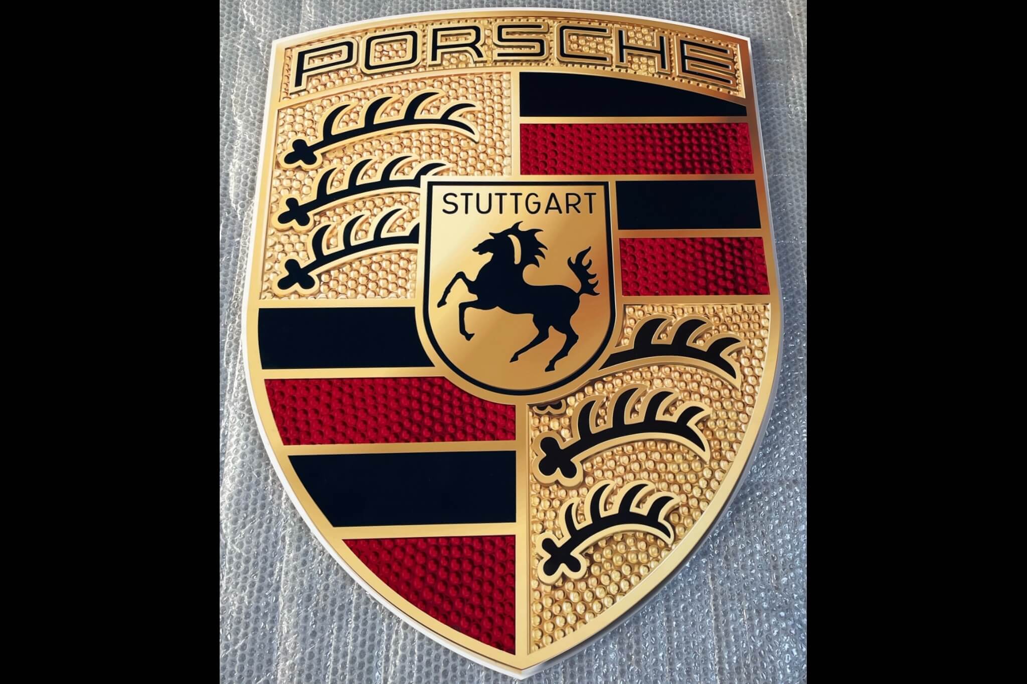 Porsche Crest 30" x 39"
