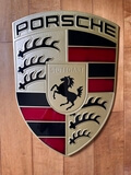 DT: Authentic Porsche Crest