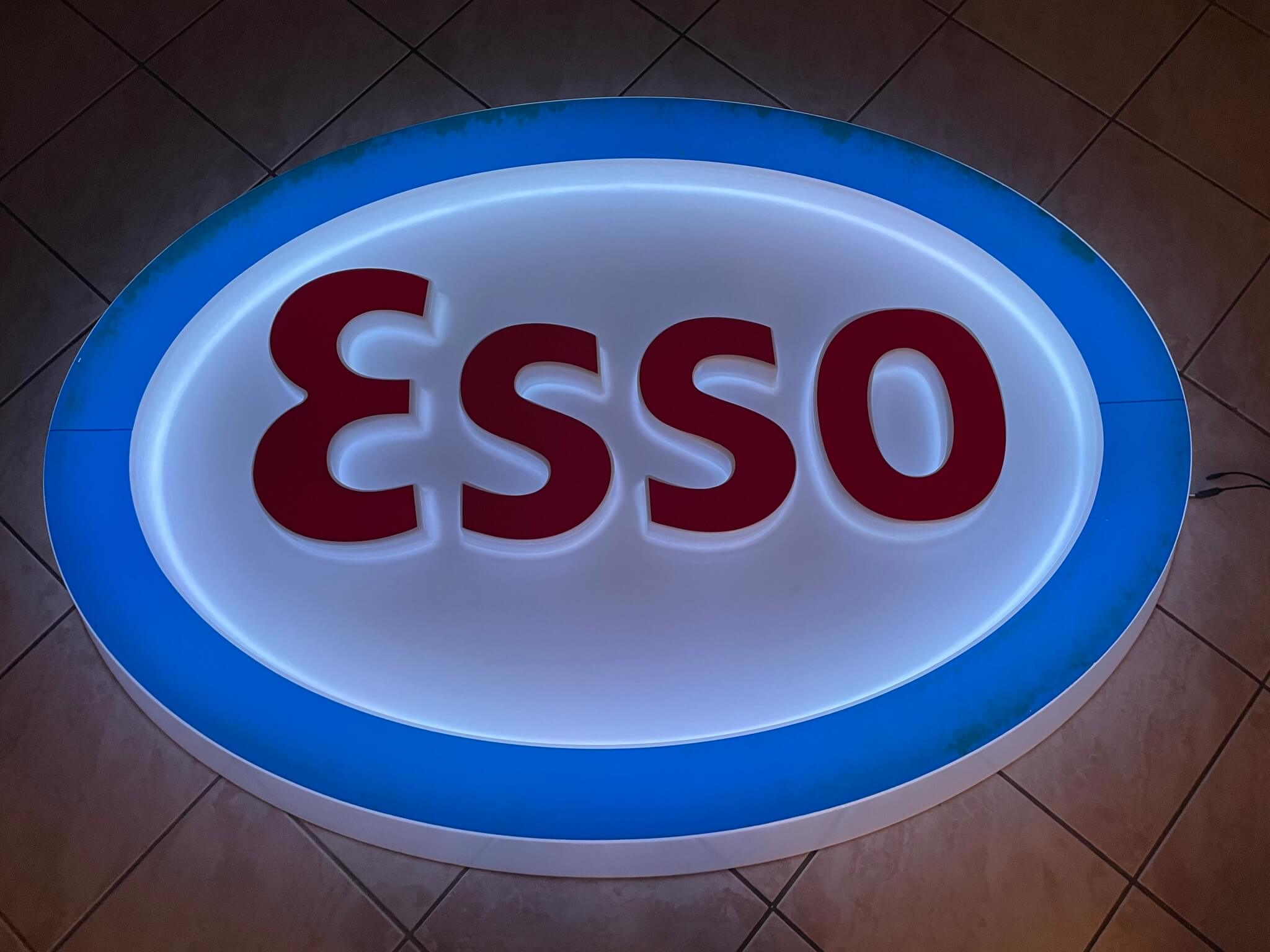 DT: Illuminated Esso Sign (70" x 50")