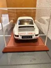 1973 Porsche 911 RS 1:8 Model