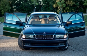 NO-RESERVE 1998 BMW 740IL Oxford Green Metallic