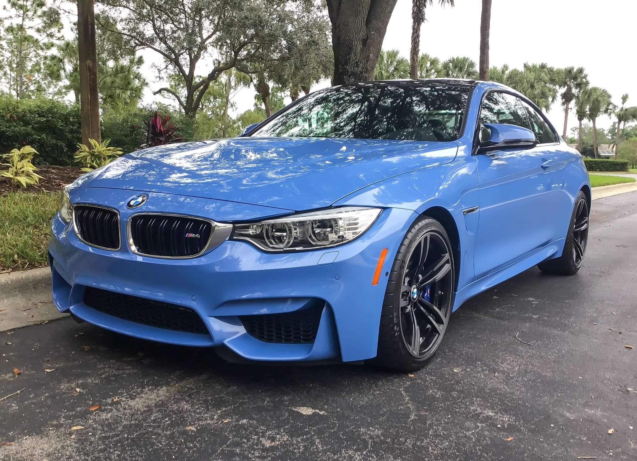 Bmw M4 Coupe Yas Marina Blue All New Bmw M4 To Be Available As Coupe