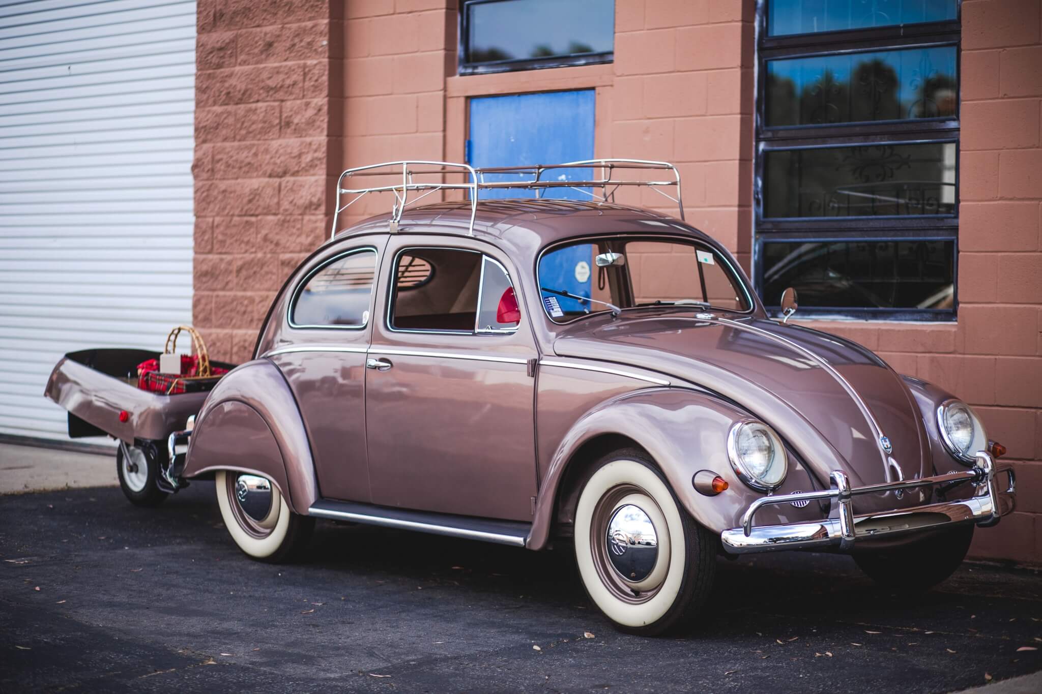 1955 Volkswagen Beetle w/Trailer