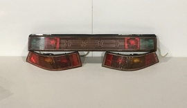 NO RESERVE - 964 Taillights And Center Reflector