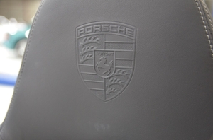 Factory Porsche Leather & Carbon Fiber Bucket Seats