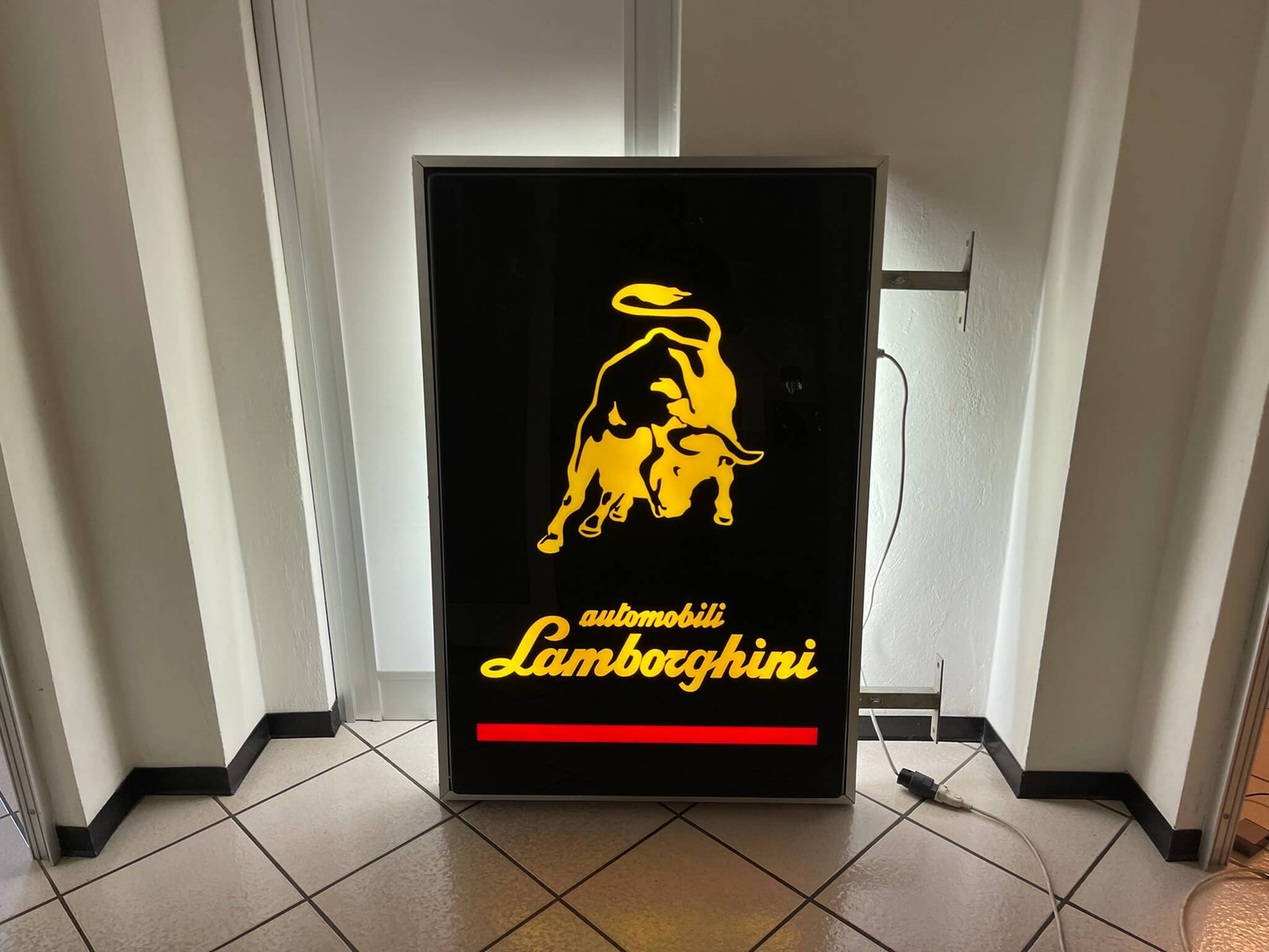 No Reserve Illuminated Lamborghini Sign (51" x 34")