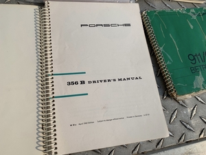 NO RESERVE Assortment of Porsche Manuals