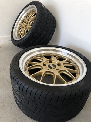 NO RESERVE - 19" BBS LM-R Wheels with Pirelli Tires